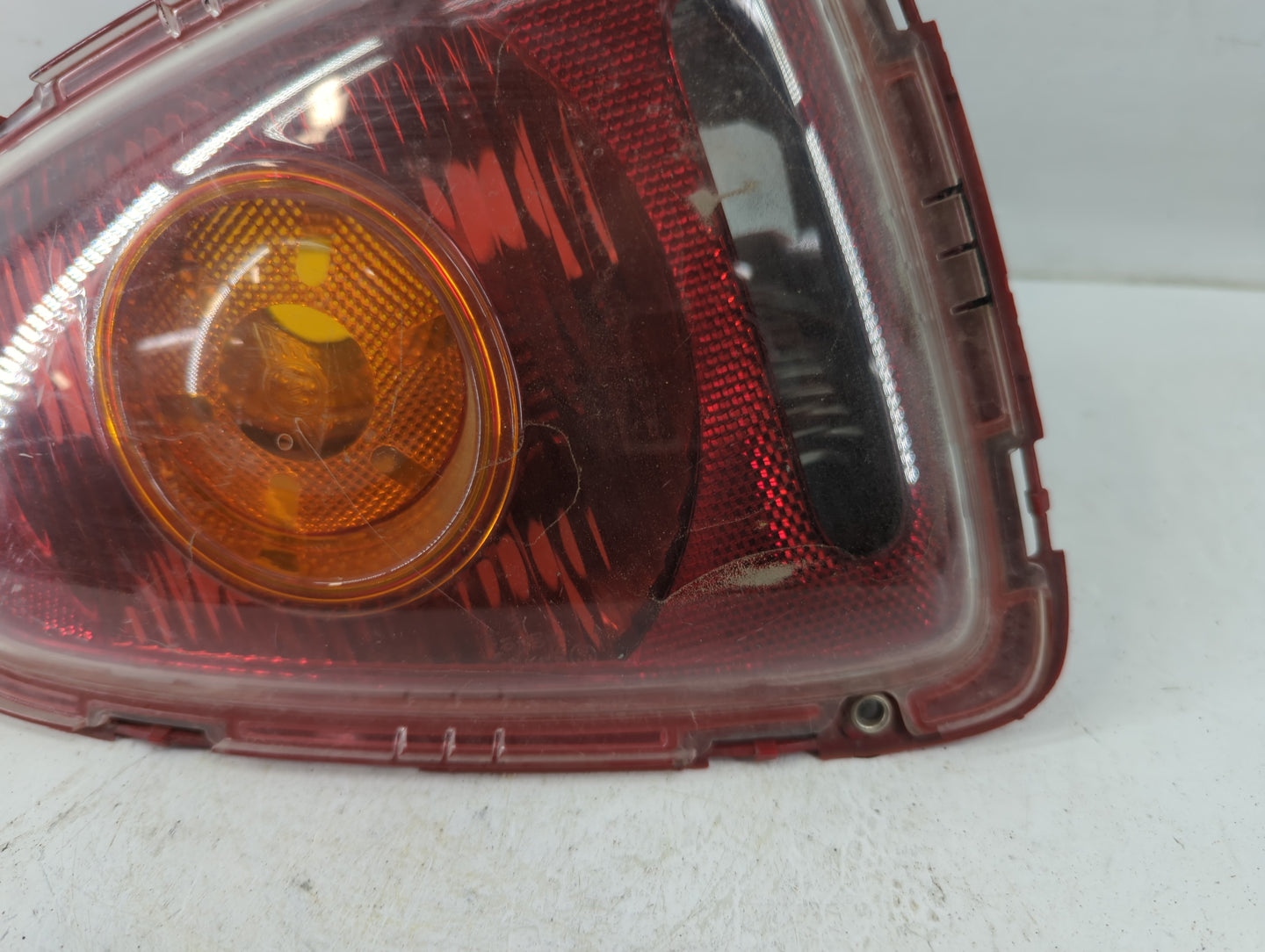 2010 Mini Cooper Tail Light Assembly Passenger Right OEM P/N:2757012 2757010 Fits OEM Used Auto Parts - Oemusedautoparts1.com