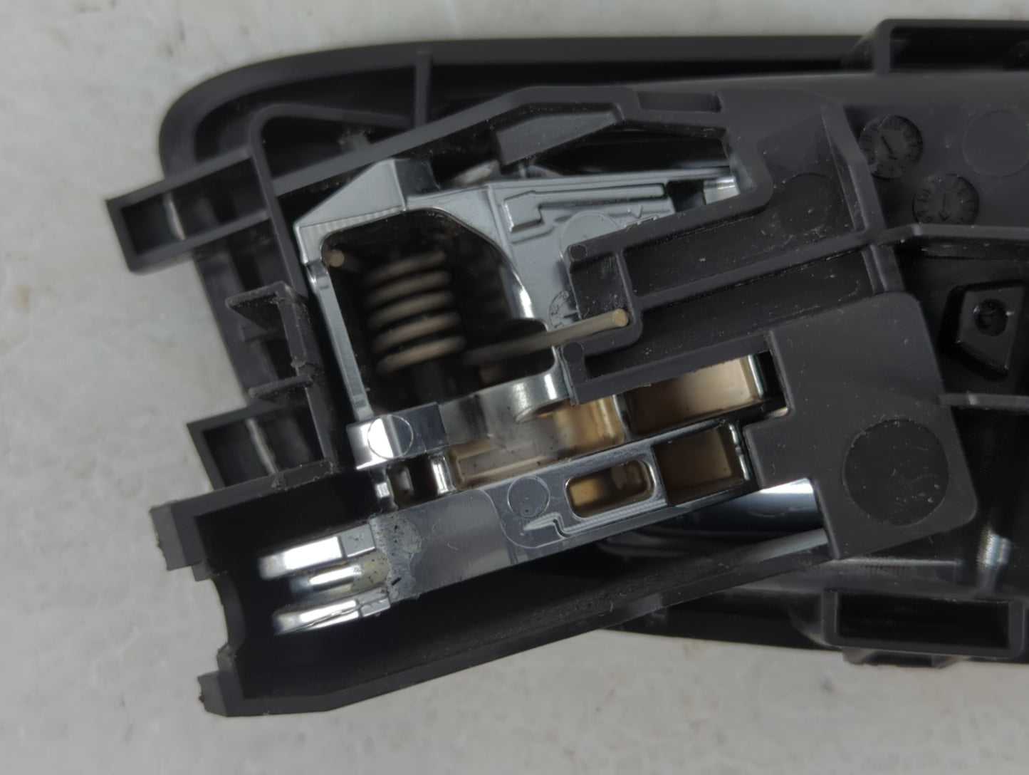 2015 Ford Fiesta Passenger Side Front Inside Door Handle Oem - Oemusedautoparts1.com