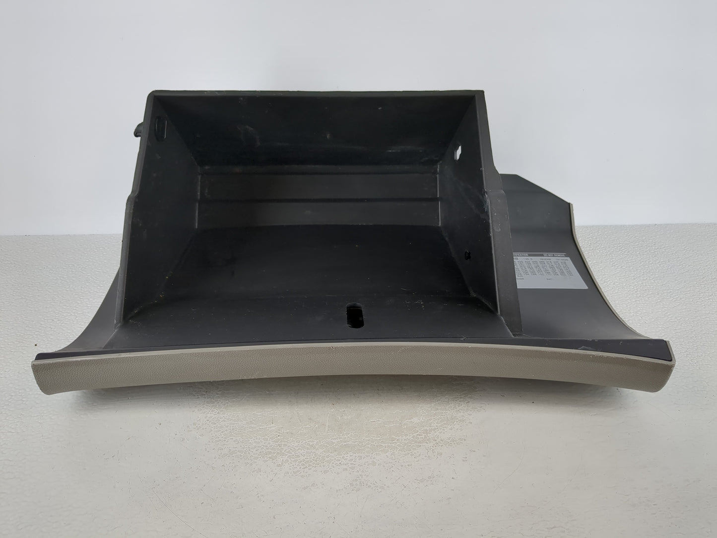 2010 Gmc Acadia Passenger Glove Box Door Storage Compartment