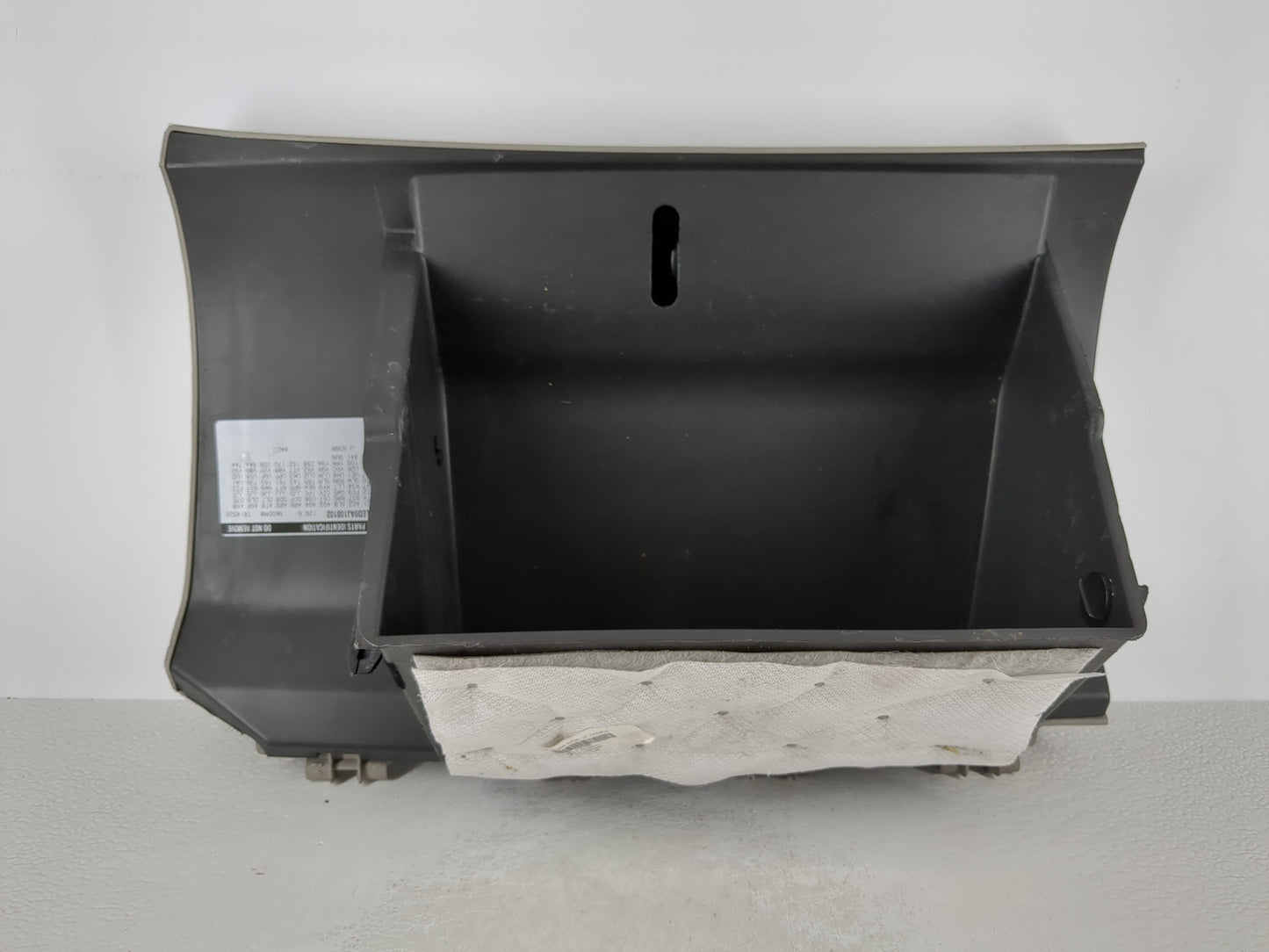 2010 Gmc Acadia Passenger Glove Box Door Storage Compartment