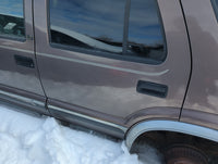 Chevrolet Blazer S10/jimmy S15 Driver Rear Door Oem 1359106 - Oemusedautoparts1.com
