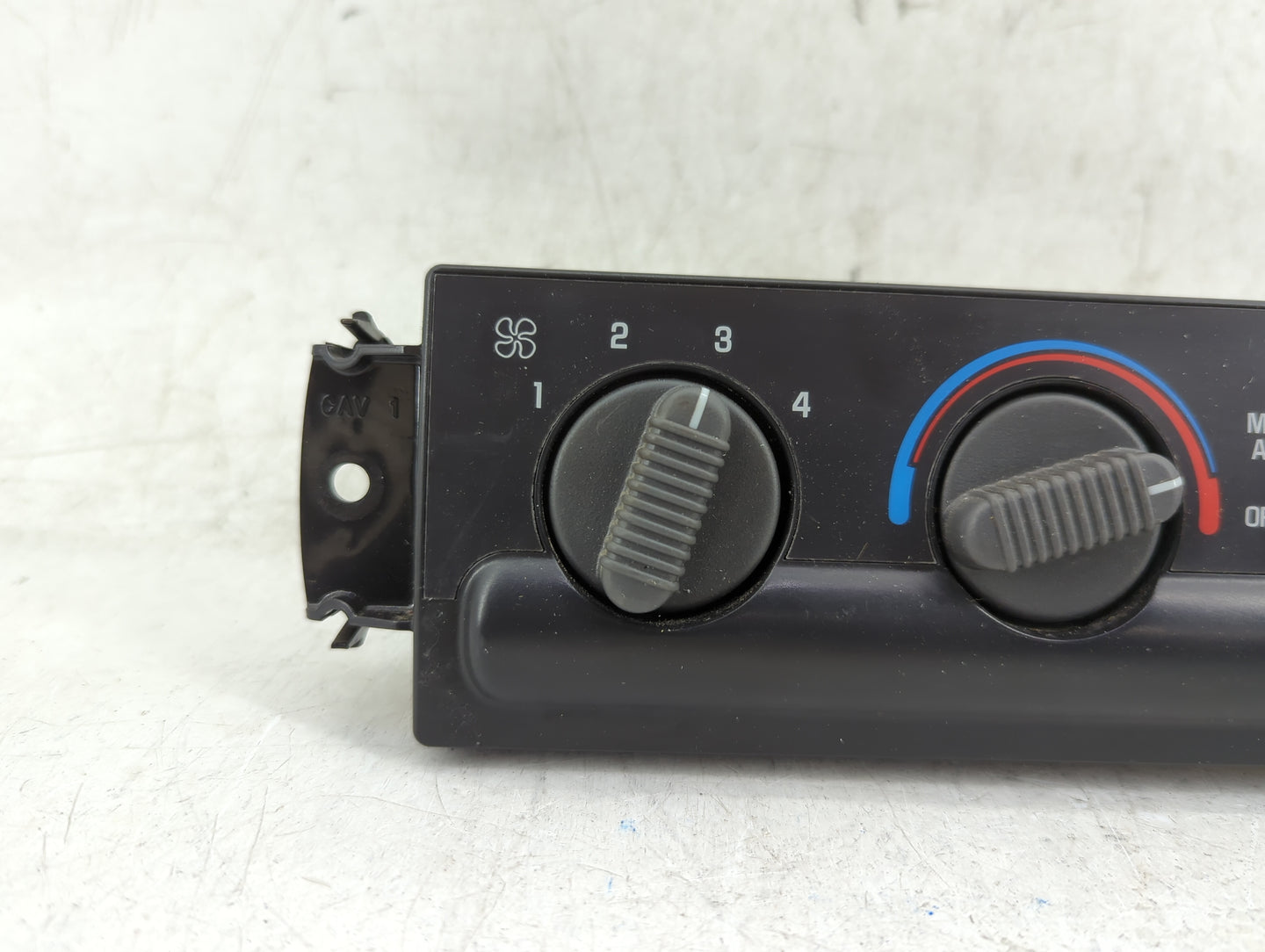 2005 Chevrolet Blazer S10/jimmy S15 Climate Control Module Temperature AC/Heater Replacement Fits OEM Used Auto Parts - Oemu