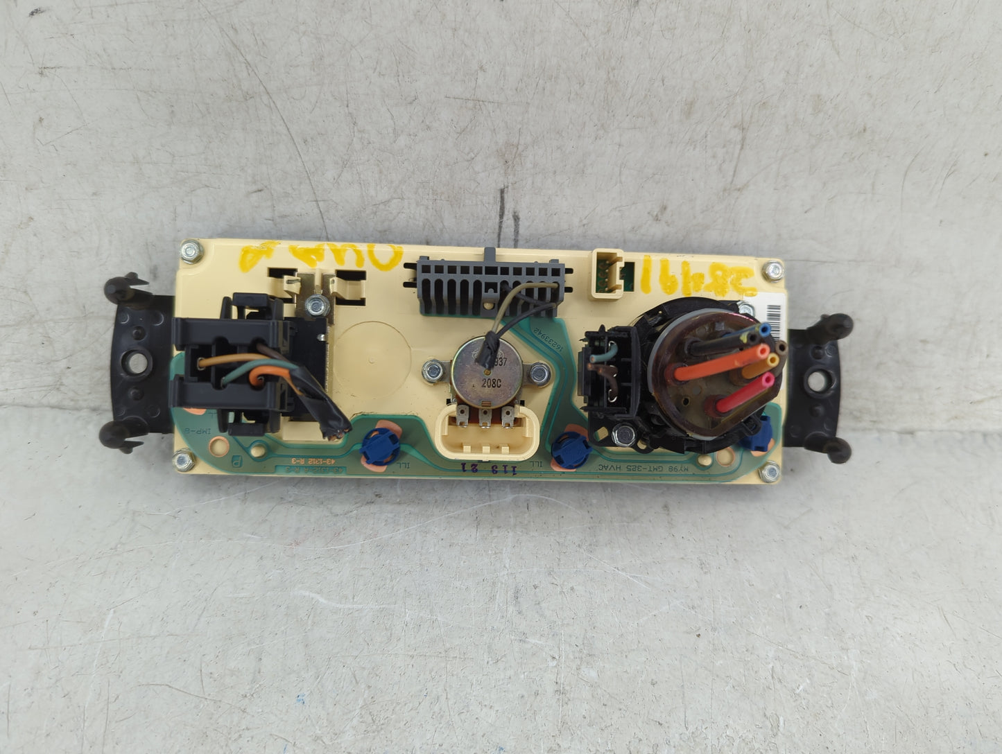 0 Chevrolet Blazer S10/jimmy S15 Climate Control Module Temperature AC/Heater Replacement Fits OEM Used Auto Parts - Oemused