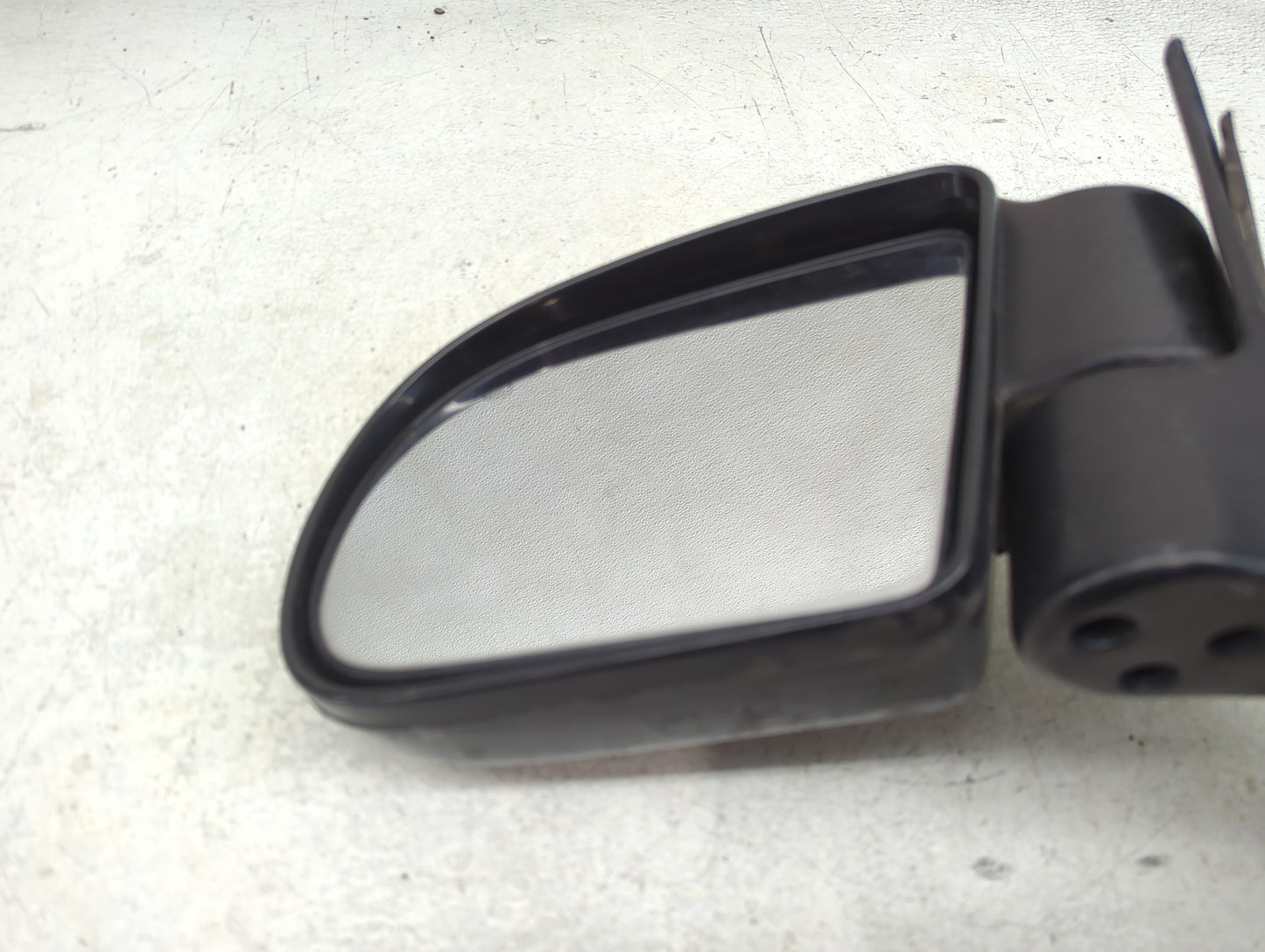 2000 Chevrolet Blazer S10/jimmy S15 Driver Side View Mirror - Left Door Mirror OEM Used - Oemusedautoparts1.com