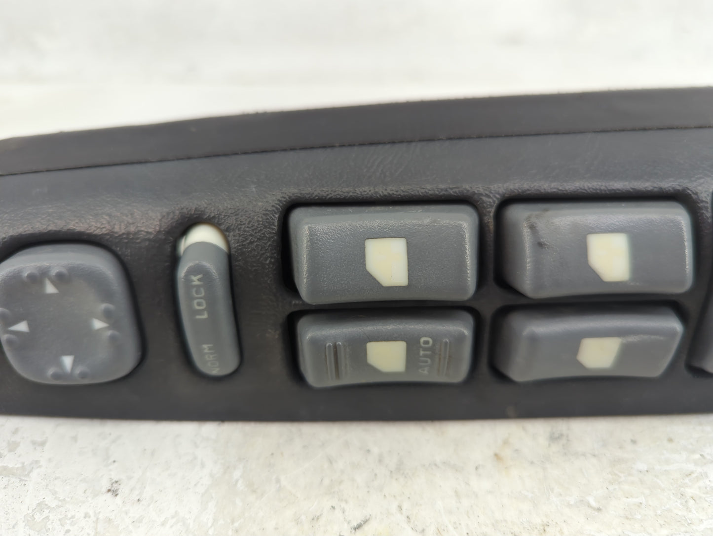 0 Chevrolet Blazer S10/jimmy S15 Master Power Window Switch Replacement Driver Side Left Fits OEM Used Auto Parts - Oemuseda