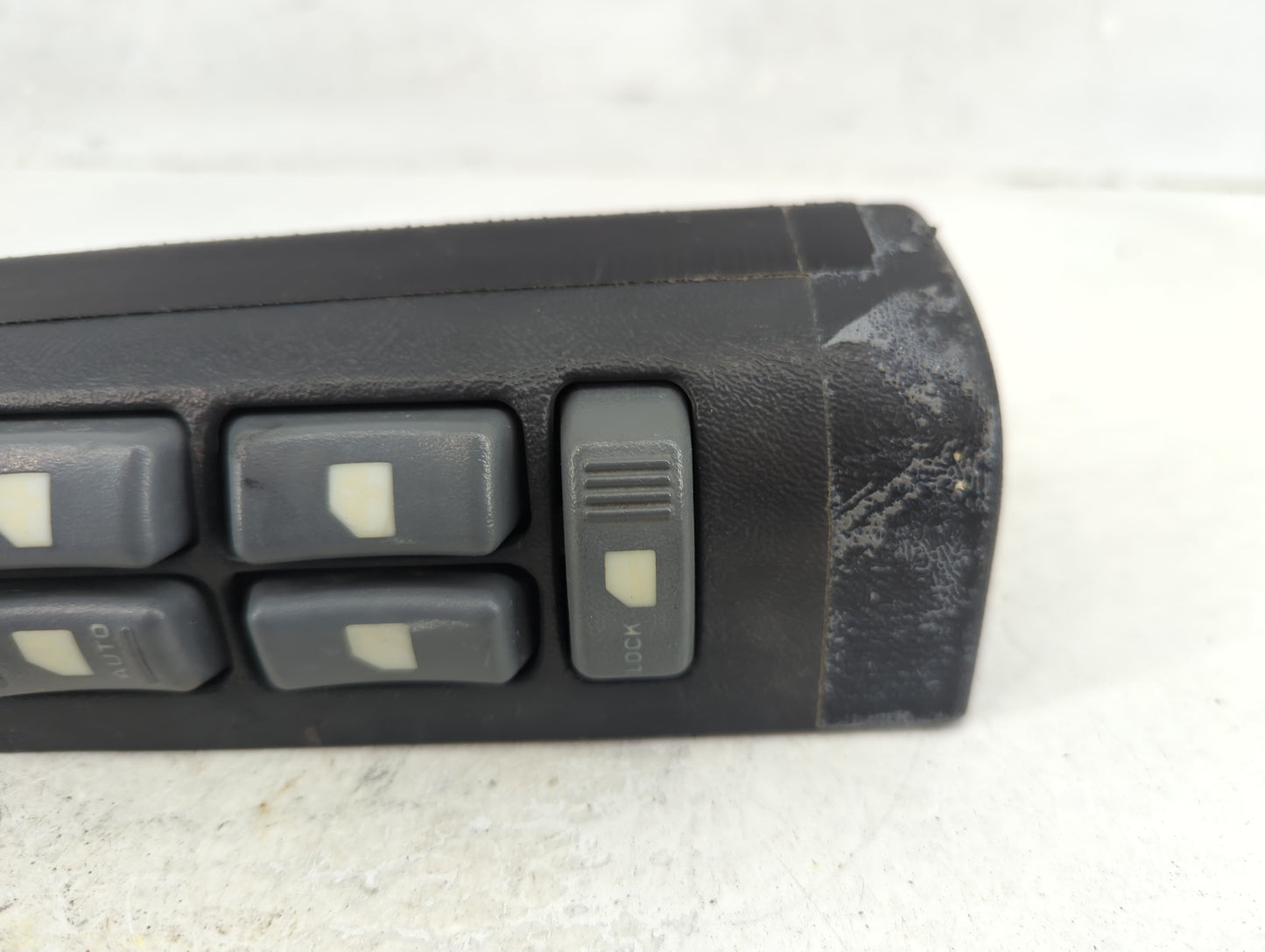 0 Chevrolet Blazer S10/jimmy S15 Master Power Window Switch Replacement Driver Side Left Fits OEM Used Auto Parts - Oemuseda