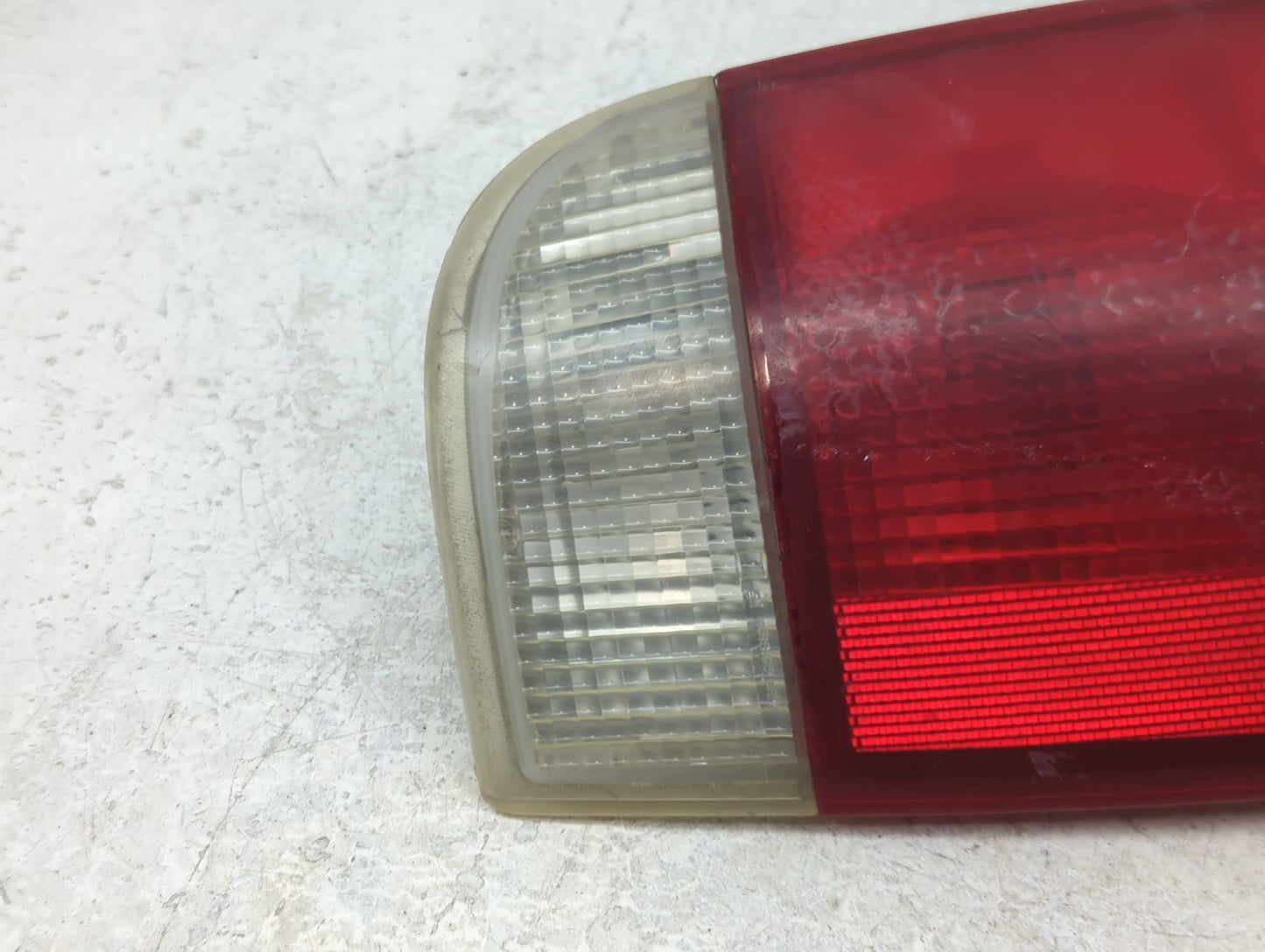 2000 Chevrolet Blazer S10/jimmy S15 Tail Light Assembly Driver Left OEM Fits OEM Used Auto Parts - Oemusedautoparts1.com