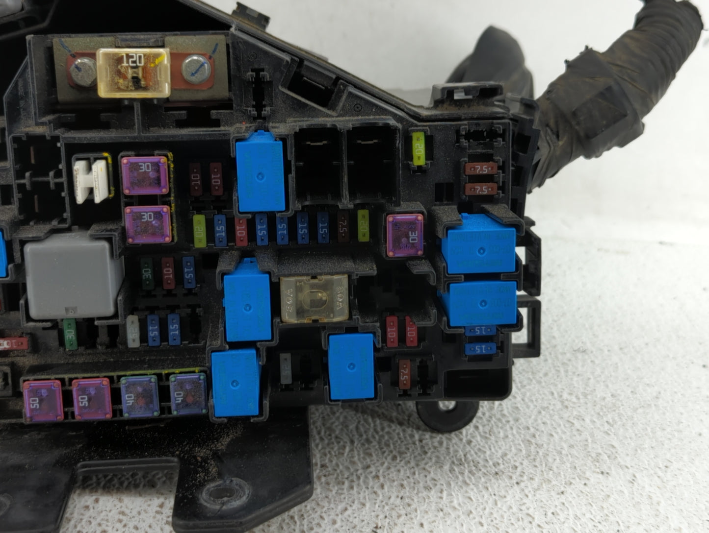 2014 Subaru Legacy/ Outback Legacy Fusebox Fuse Box Panel Relay Module Fits Fits 2010 2011 2012 2013 OEM Used Auto Parts - O