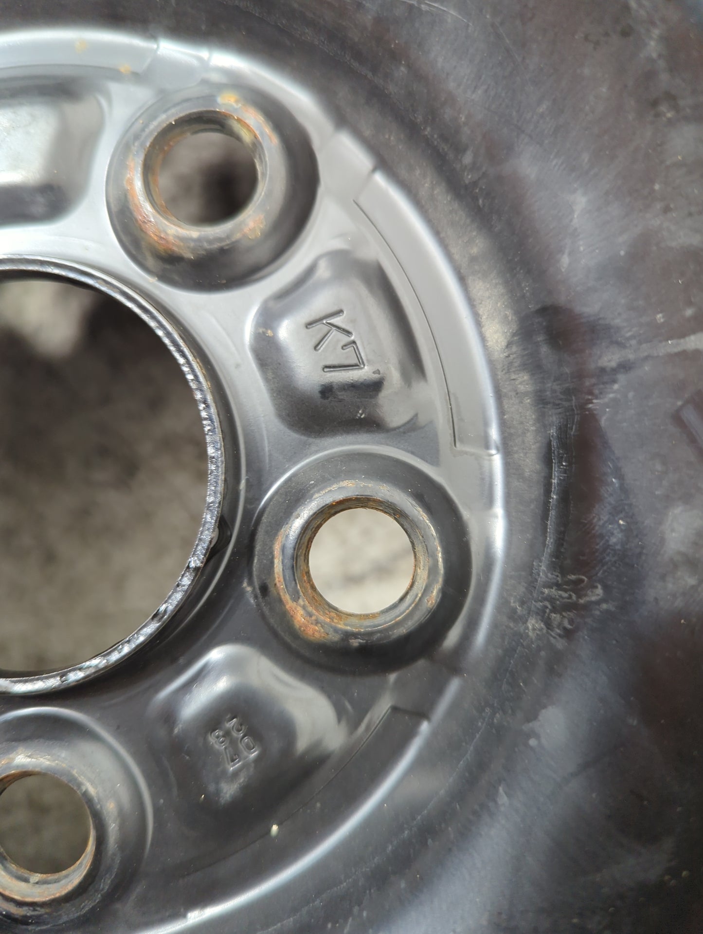 2014 Subaru Legacy/ Outback Legacy Spare Donut Tire Wheel Rim Oem - Oemusedautoparts1.com