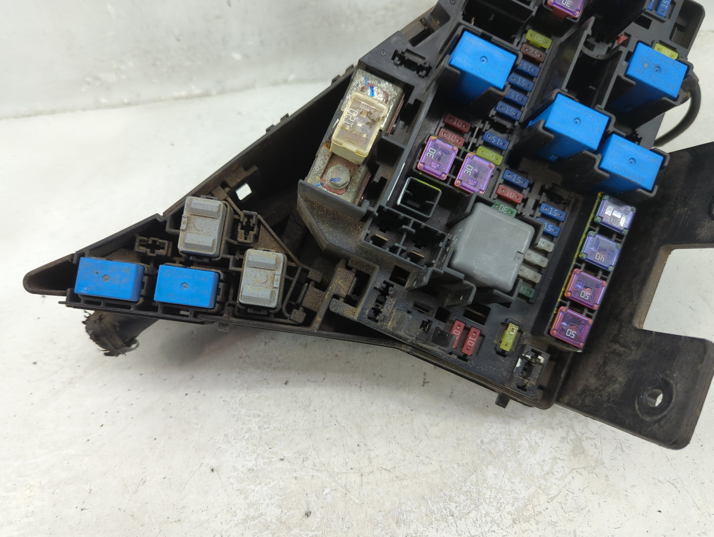 2014 Subaru Legacy/ Outback Legacy Fusebox Fuse Box Panel Relay Module Fits Fits 2010 2011 2012 2013 OEM Used Auto Parts - O