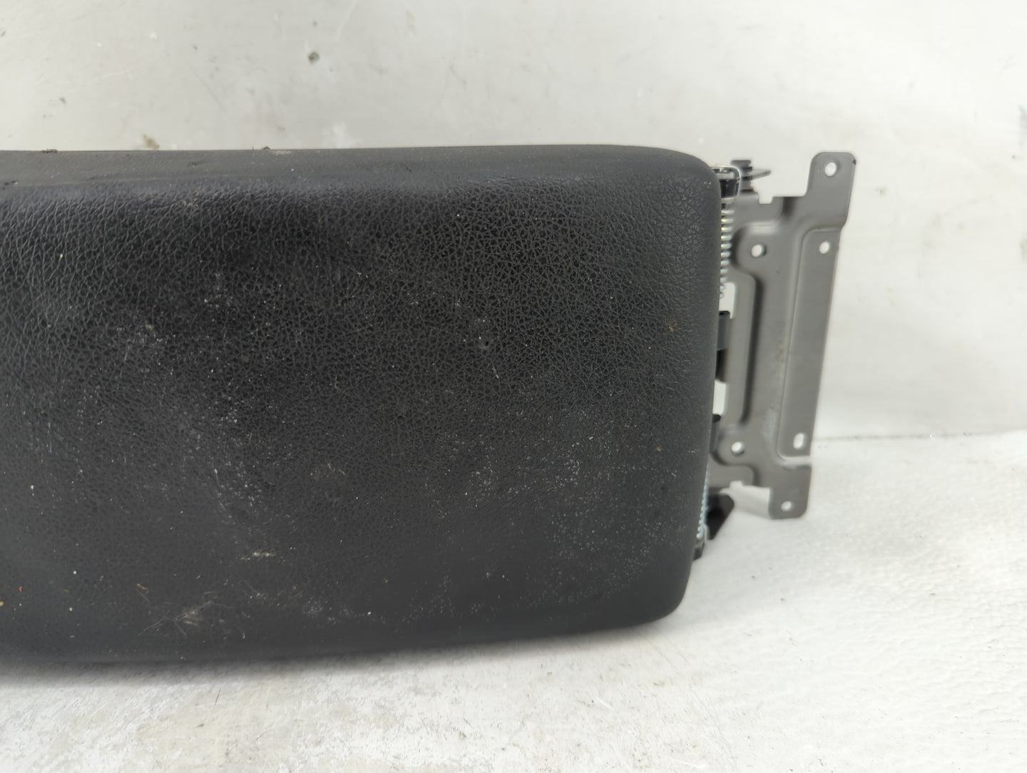 2014 Subaru Legacy/ Outback Legacy Center Console Armrest Cover Lid Fits Fits 2010 2011 2012 2013 OEM Used Auto Parts - Oemu