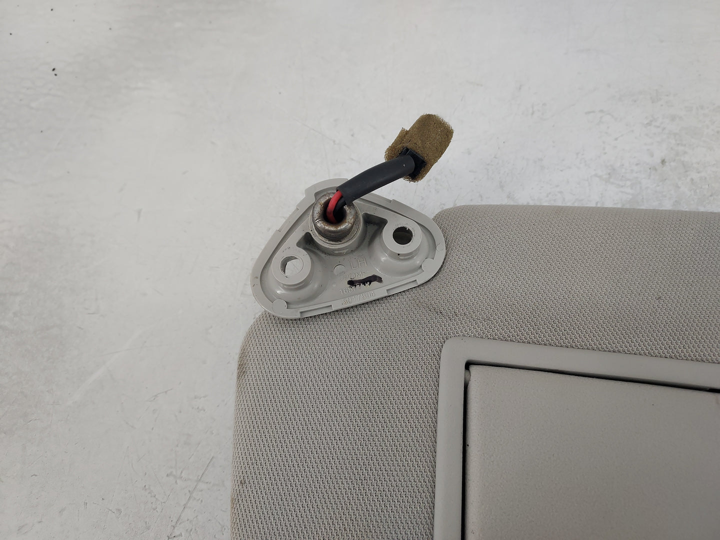 2014 Subaru Legacy/ Outback Legacy Sun Visor Shade Replacement Driver Left Mirror Fits Fits 2010 2011 2012 2013 OEM Used Aut
