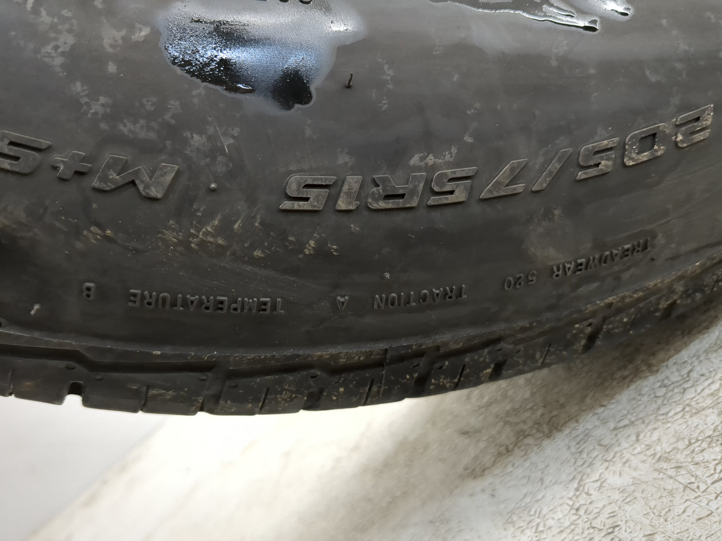 Used Tire 205/75R15 MASTERCRAFT STRATUS AS 97T - Tread Depth 9/32 - Oemusedautoparts1.com