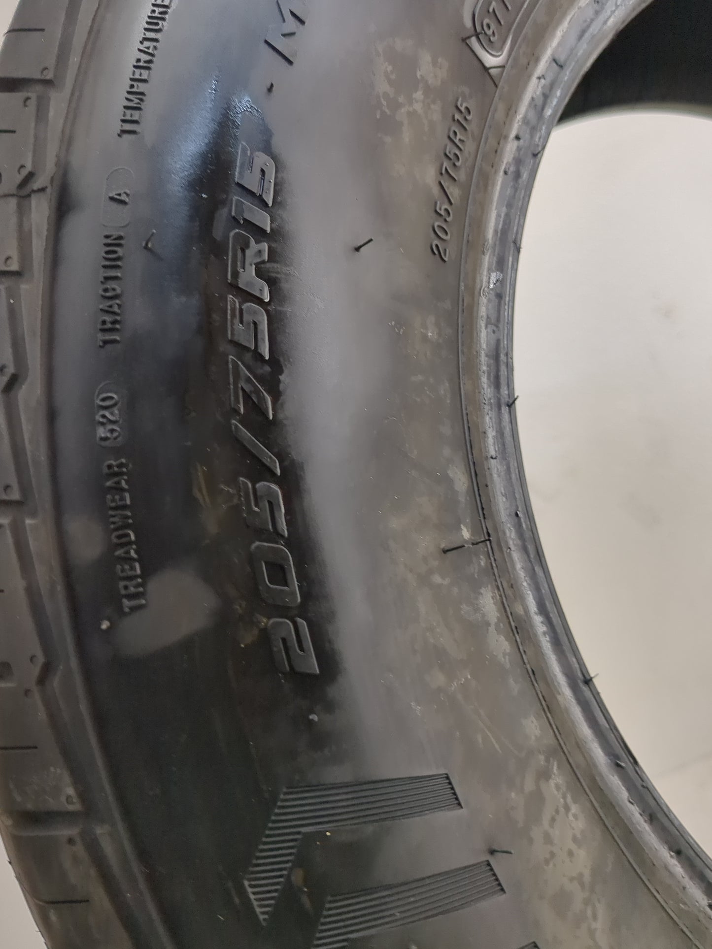 Used Tire 205/75R15 MASTERCRAFT STRATUS AS 97T - Tread Depth 11/32 - Oemusedautoparts1.com