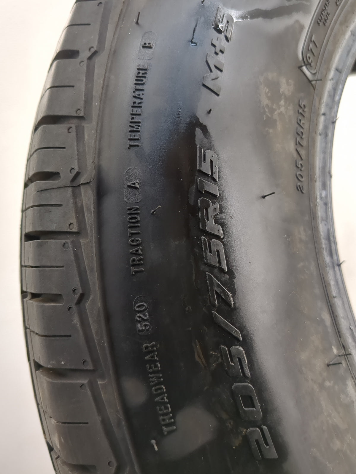 Used Tire 205/75R15 MASTERCRAFT STRATUS AS 97T - Tread Depth 11/32 - Oemusedautoparts1.com