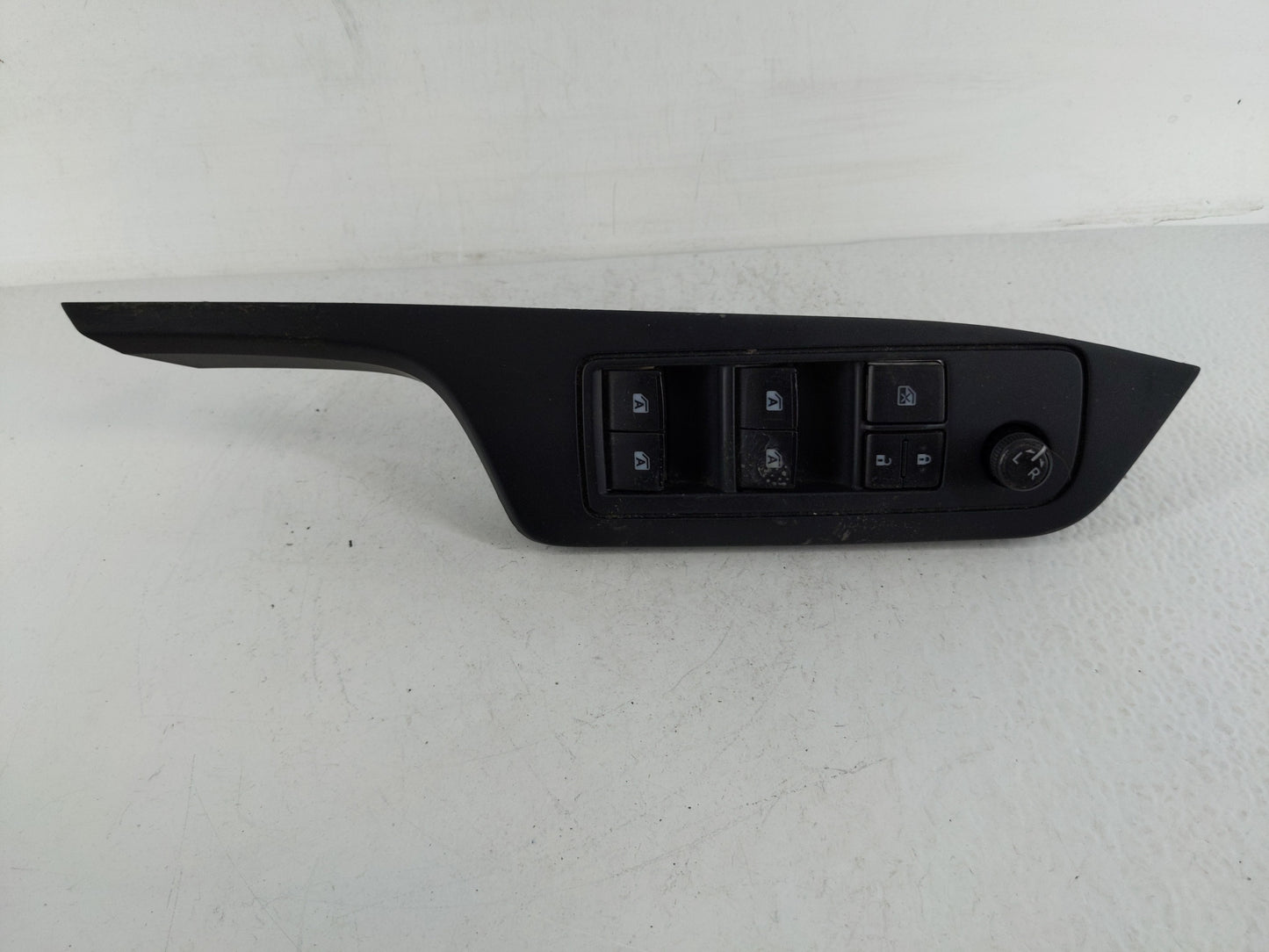 2019 Chrysler Chrysler R/t Master Power Window Switch Replacement Driver Side Left Fits OEM Used Auto Parts - Oemusedautopar
