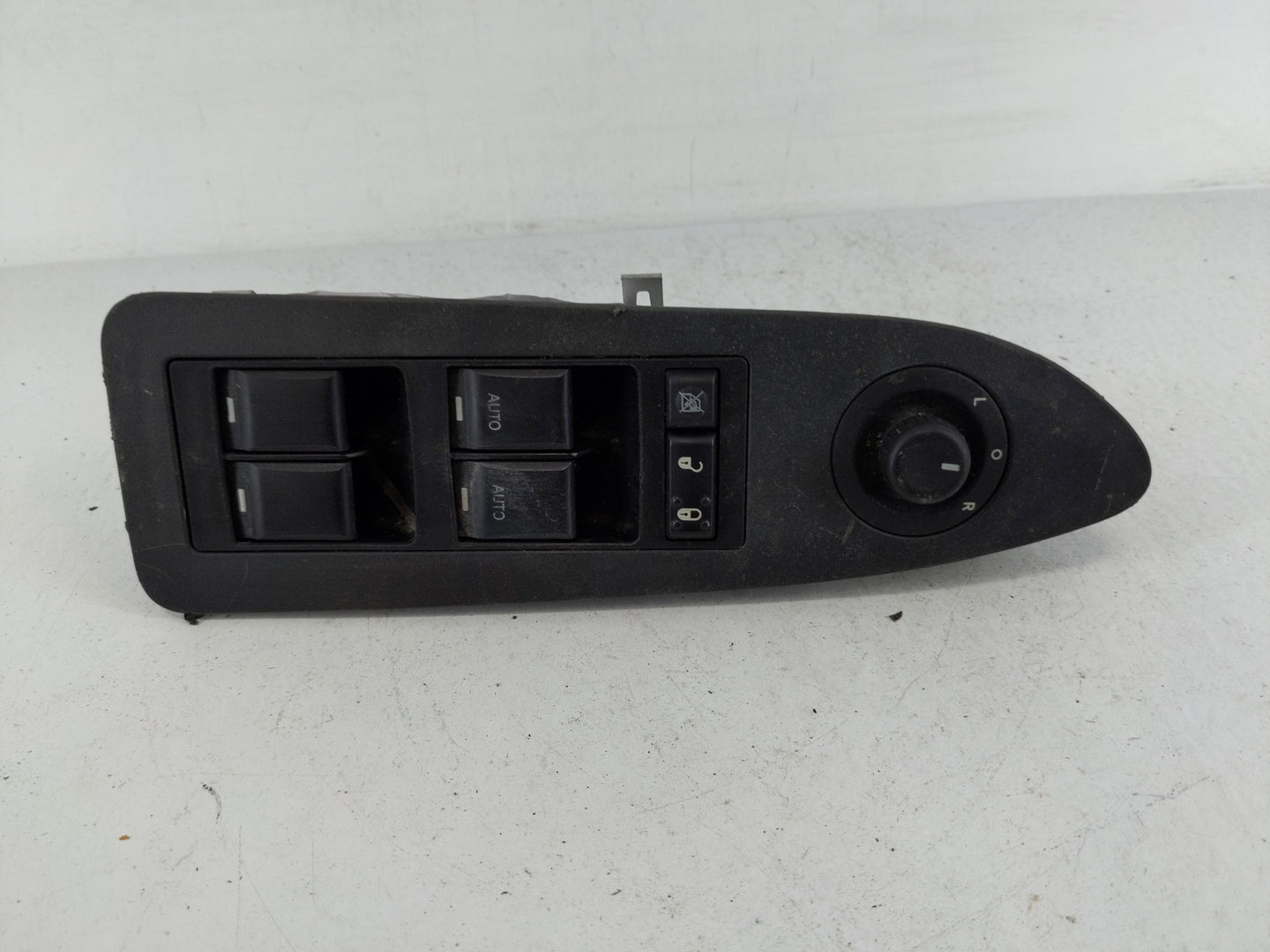 2010 Chrysler Chrysler R/t Master Power Window Switch Replacement Driver Side Left P/N:04602781AA Fits OEM Used Auto Parts -