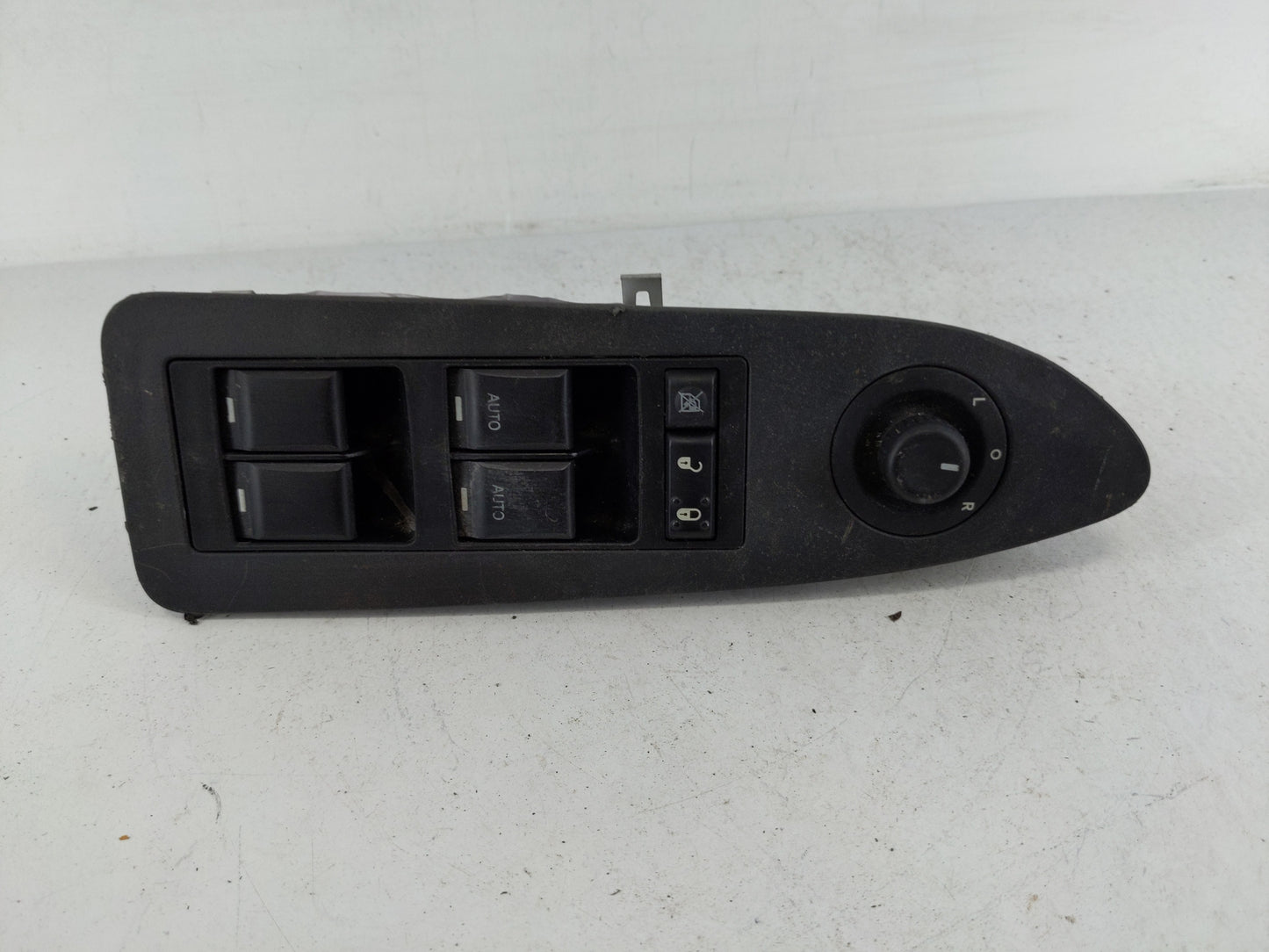 2010 Chrysler Chrysler R/t Master Power Window Switch Replacement Driver Side Left P/N:04602781AA Fits OEM Used Auto Parts -