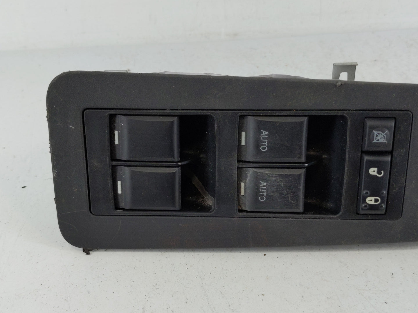 2010 Chrysler Chrysler R/t Master Power Window Switch Replacement Driver Side Left P/N:04602781AA Fits OEM Used Auto Parts -