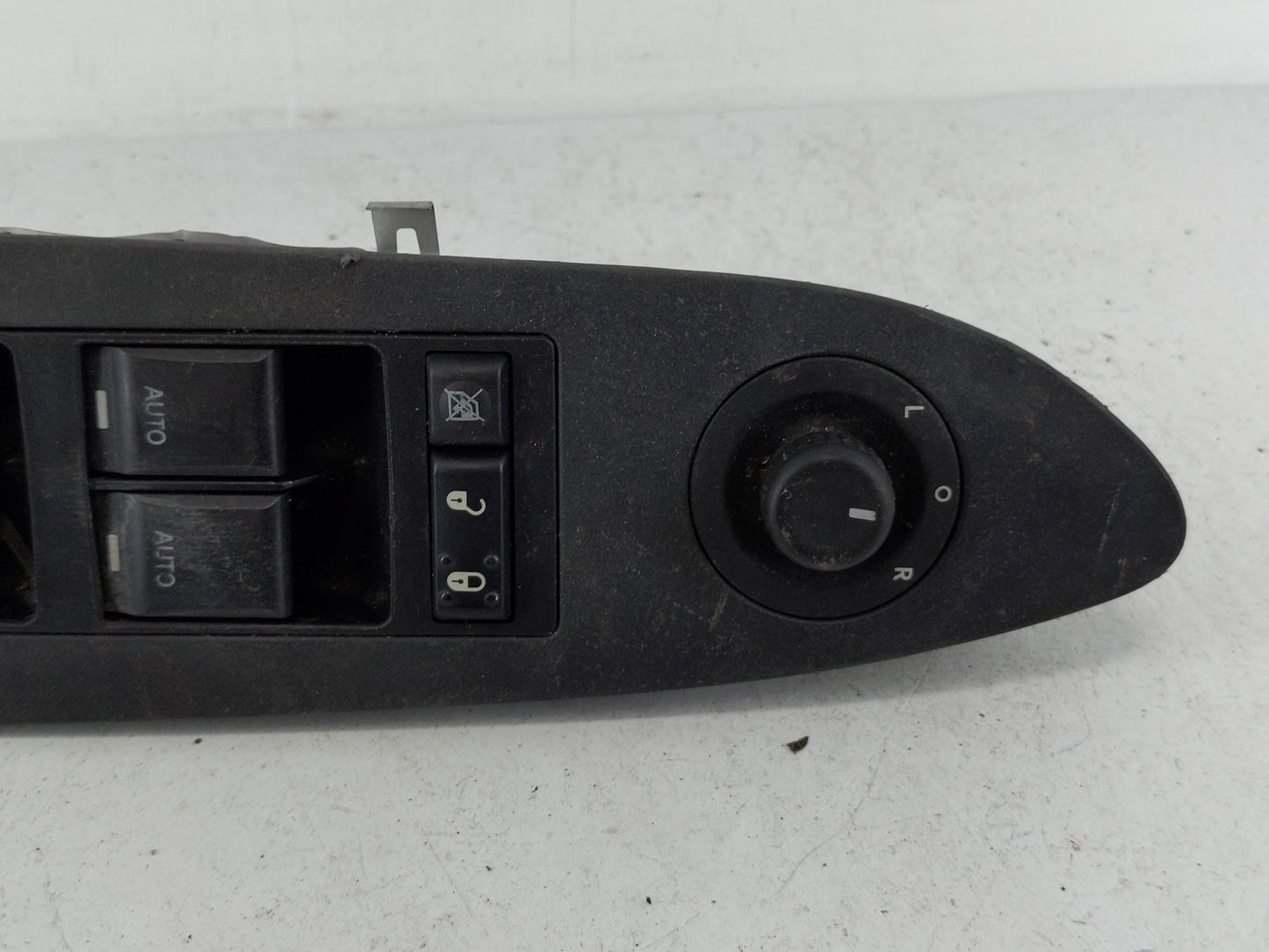 2010 Chrysler Chrysler R/t Master Power Window Switch Replacement Driver Side Left P/N:04602781AA Fits OEM Used Auto Parts -