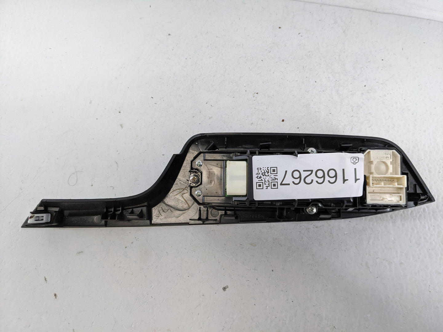 2019 Chrysler Chrysler R/t Master Power Window Switch Replacement Driver Side Left P/N:74232-F4030 Fits OEM Used Auto Parts 