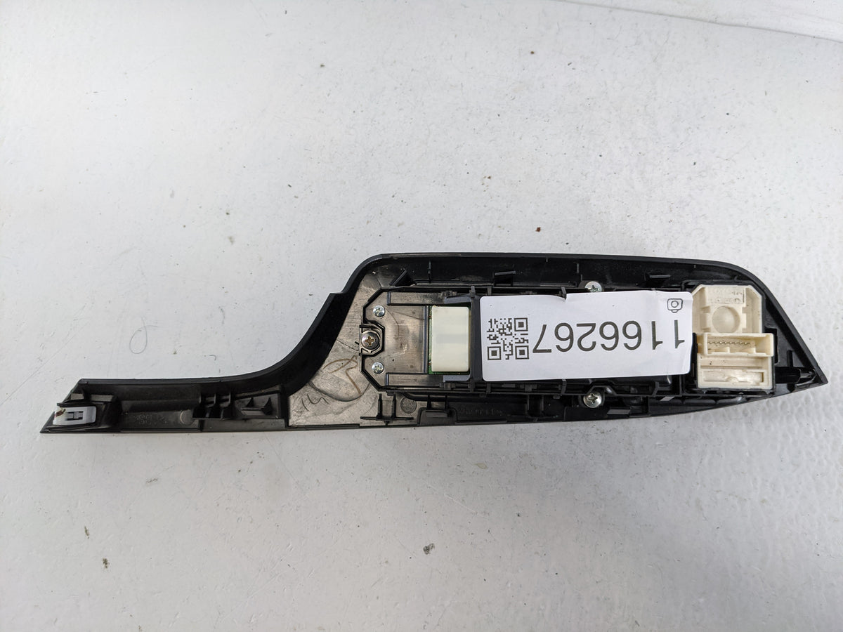 2019 Chrysler Chrysler R/t Master Power Window Switch Replacement Driver Side Left P/N:74232-F4030 Fits Fits 2018 OEM Used A