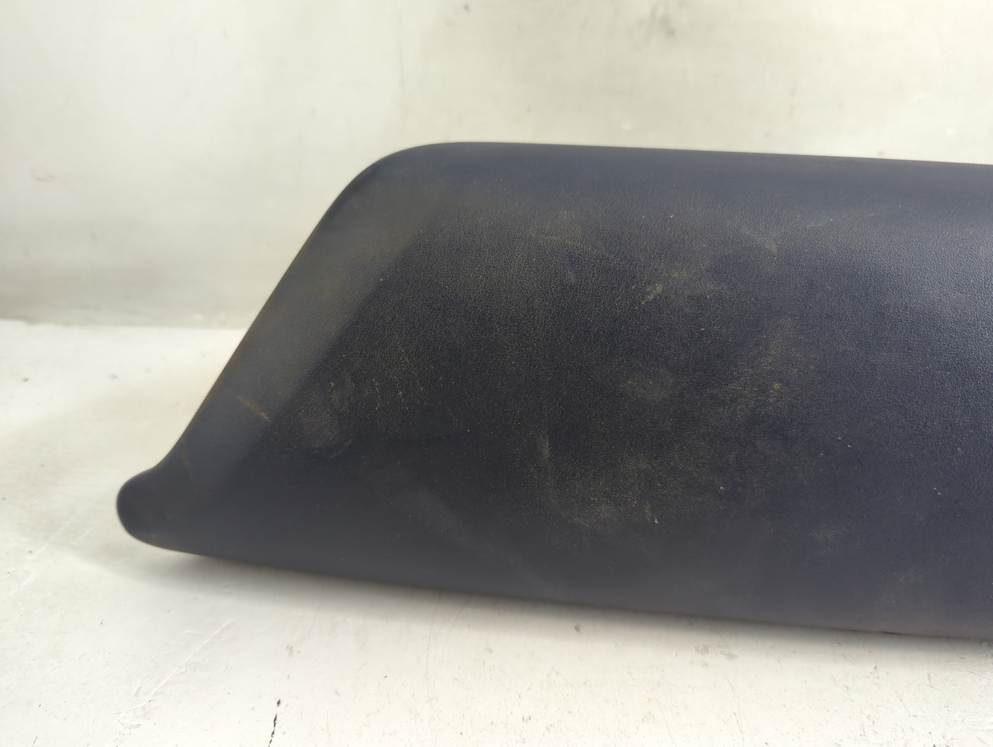2020 Chrysler Chrysler R/t Center Console Armrest Cover Lid Fits OEM Used Auto Parts - Oemusedautoparts1.com