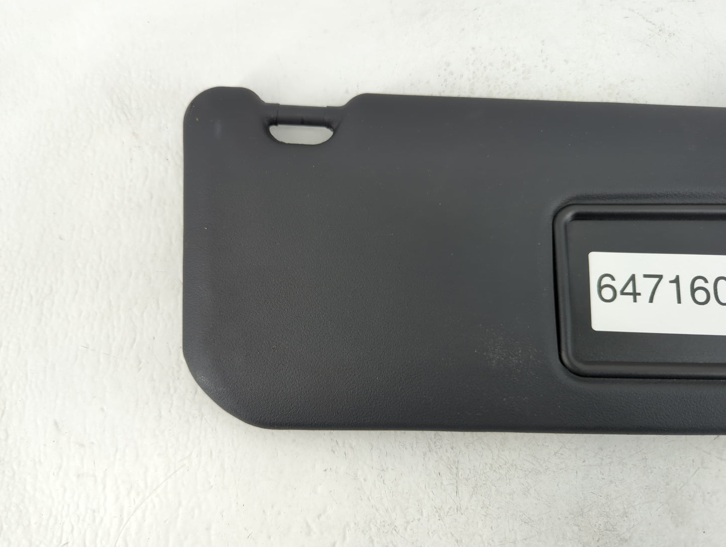 2019 Chrysler Chrysler R/t Sun Visor Shade Replacement Passenger Right Mirror Fits OEM Used Auto Parts - Oemusedautoparts1.c