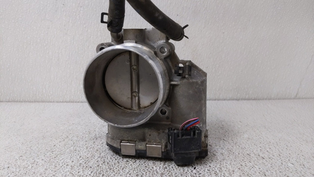 2011-2014 Hyundai Sonata Throttle Body P/N:35100-2G700 Fits 2011 2012 2013 2014 2015 2016 OEM Used Auto Parts - Oemusedautoparts1.com