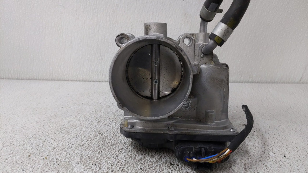 2018-2019 Hyundai Kona Throttle Body P/N:35100-2E400 35100-2E000 Fits 2012 2013 2014 2015 2016 2018 2019 OEM Used Auto Parts