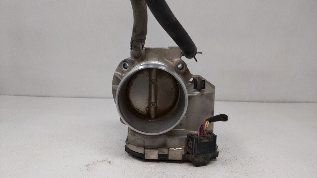 2011-2014 Hyundai Sonata Throttle Body P/N:35100-2G700 Fits 2011 2012 2013 2014 2015 2016 OEM Used Auto Parts - Oemusedautoparts1.com