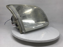 2001-2004 Toyota Sequoia Passenger Right Oem Head Light Headlight Lamp - Oemusedautoparts1.com