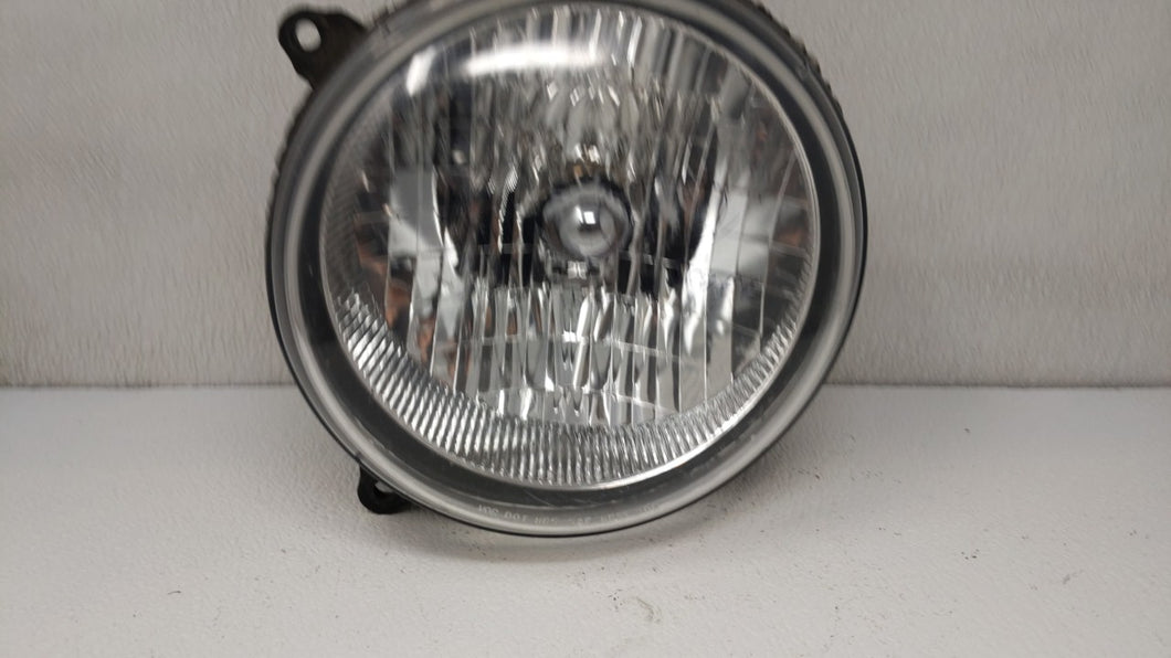 2002-2004 Jeep Liberty Driver Left Oem Head Light Headlight Lamp - Oemusedautoparts1.com