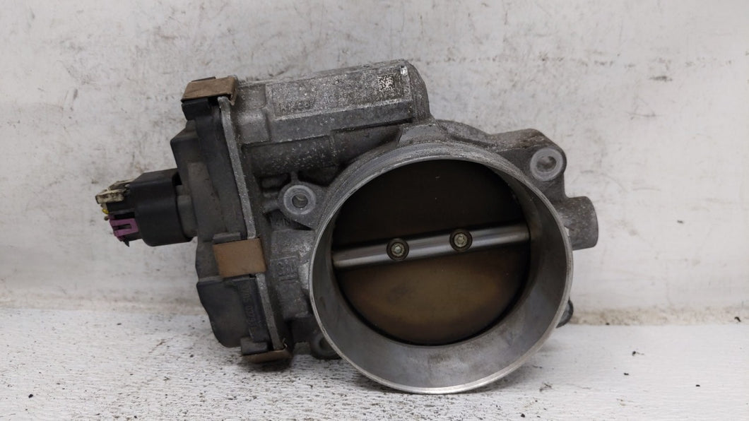 2009-2014 Chevrolet Suburban 1500 Throttle Body P/N:RME87 Fits 2009 2010 2011 2012 2013 2014 2015 OEM Used Auto Parts