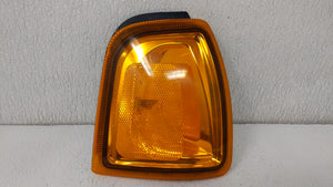 2001-2005 Ford Ranger Passenger Right Oem Front Light Lamp - Oemusedautoparts1.com