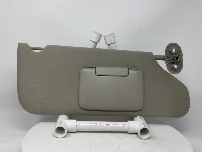 2005-2010 Jeep Grand Cherokee Sun Visor Shade Replacement Passenger Right Mirror Fits 2005 2006 2007 2008 2009 2010 OEM Used Auto Parts - Oemusedautoparts1.com