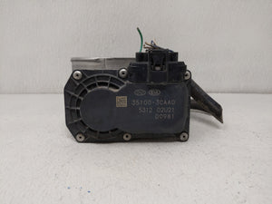 2013-2018 Hyundai Santa Fe Throttle Body P/N:35100-3CAA0 Fits 2012 2013 2014 2015 2016 2017 2018 OEM Used Auto Parts - Oemusedautoparts1.com