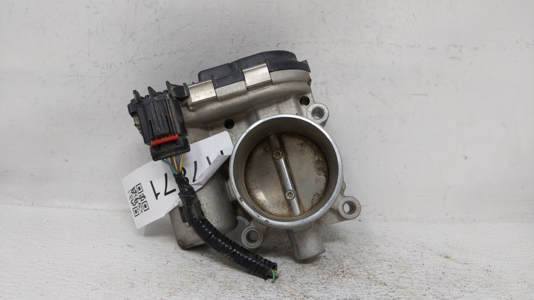 2012-2013 Ford Focus Throttle Body P/N:CM5E-9F991-AD DS7E-9F991-BB Fits 2012 2013 2014 2015 2016 2017 OEM Used Auto Parts - Oemusedautoparts1.com