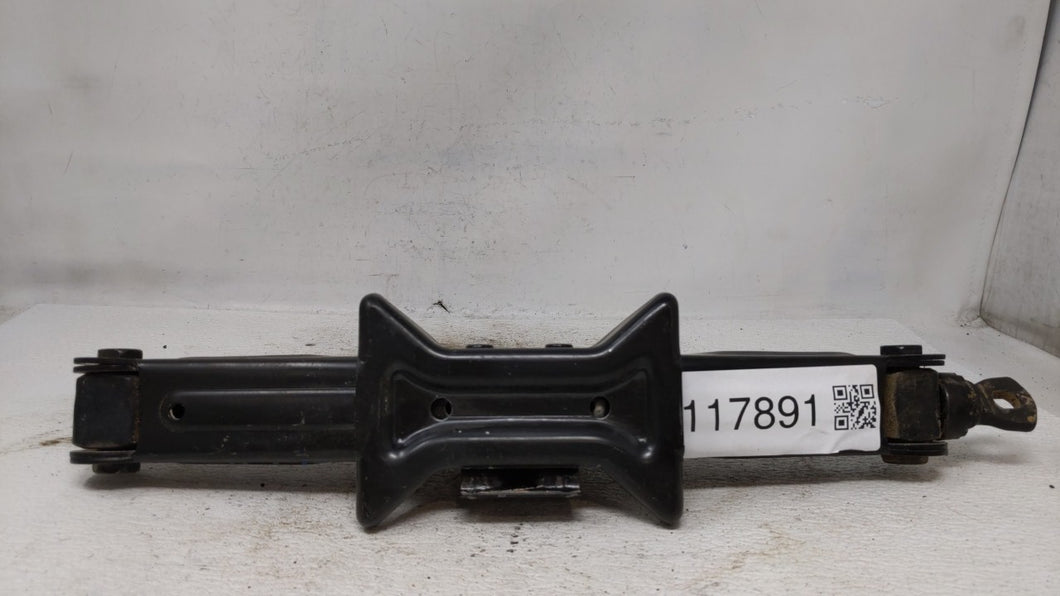 2003 Hyundai Sonata Spare Scissor Car Jack - Oemusedautoparts1.com