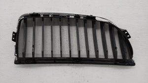 2006-2006 Bmw 325i Front Bumper Grille Cover 132018 - Oemusedautoparts1.com