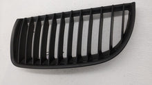 2006-2006 Bmw 325i Front Bumper Grille Cover 132021 - Oemusedautoparts1.com