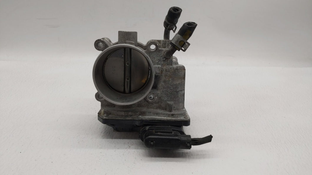 2014-2018 Hyundai Tucson Throttle Body P/N:35100-2E000 Fits 2011 2012 2013 2014 2015 2016 2017 2018 2019 OEM Used Auto Parts - Oemusedautoparts1.com