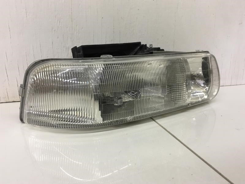 1999 Chevrolet Silverado Passenger Right Oem Head Light Headlight Lamp - Oemusedautoparts1.com