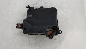 2010 Mitsubishi Outlander Fusebox Fuse Box Panel Relay Module Fits OEM Used Auto Parts - Oemusedautoparts1.com