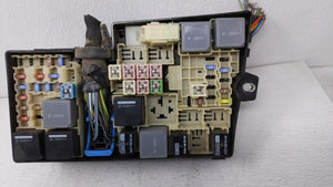 2012-2014 Ford Focus Fusebox Fuse Box Panel Relay Module P/N:AV6T-14A142-AB AV6T-14A142-AA Fits 2012 2013 2014 OEM Used Auto Parts - Oemusedautoparts1.com