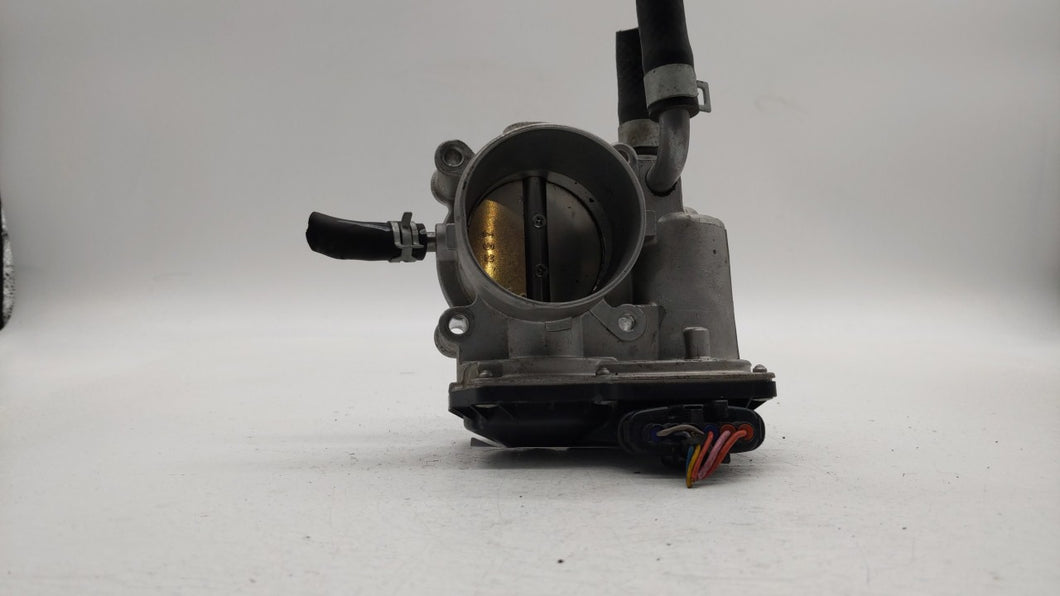 2012-2019 Kia Soul Throttle Body P/N:35100-2B300 Fits 2012 2013 2014 2015 2016 2017 2018 2019 OEM Used Auto Parts - Oemusedautoparts1.com