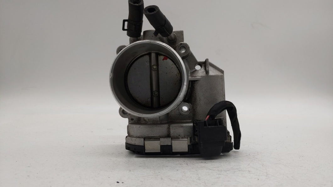 2011-2014 Hyundai Sonata Throttle Body P/N:35100-2G710 Fits 2011 2012 2013 2014 2015 2016 OEM Used Auto Parts - Oemusedautoparts1.com