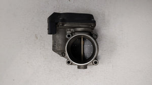 2006-2010 Volkswagen Passat Throttle Body P/N:06F 133 062 J 06F 133 062 T Fits OEM Used Auto Parts - Oemusedautoparts1.com