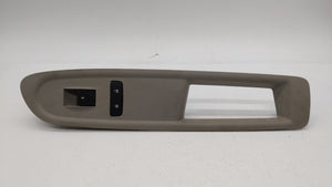 2009 Chevrolet Traverse Passeneger Right Power Window Switch 25877776 - Oemusedautoparts1.com