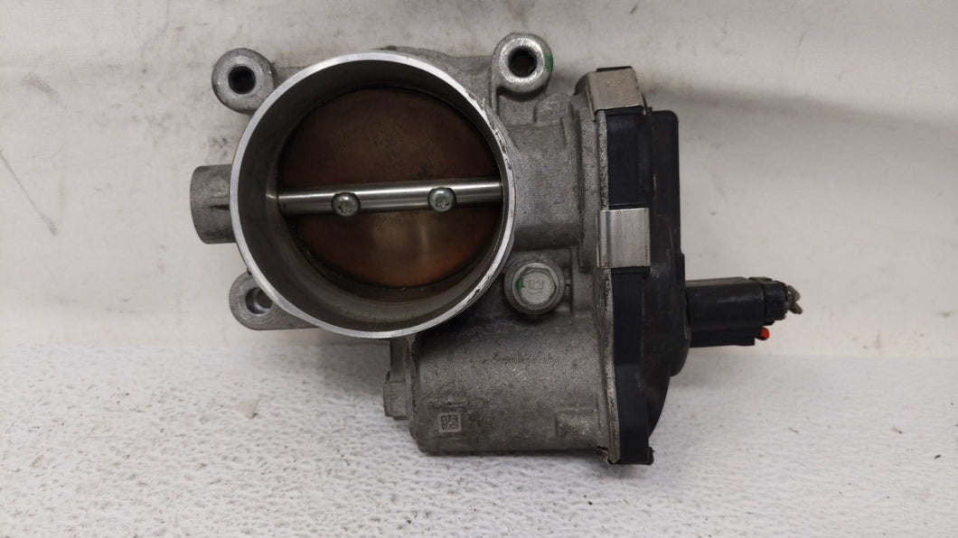 2016-2017 Chevrolet Equinox Throttle Body P/N:12632101CA 12669146AA Fits 2016 2017 OEM Used Auto Parts - Oemusedautoparts1.com